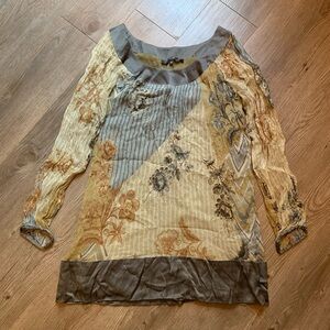 Single y2k flowy patterned blouse